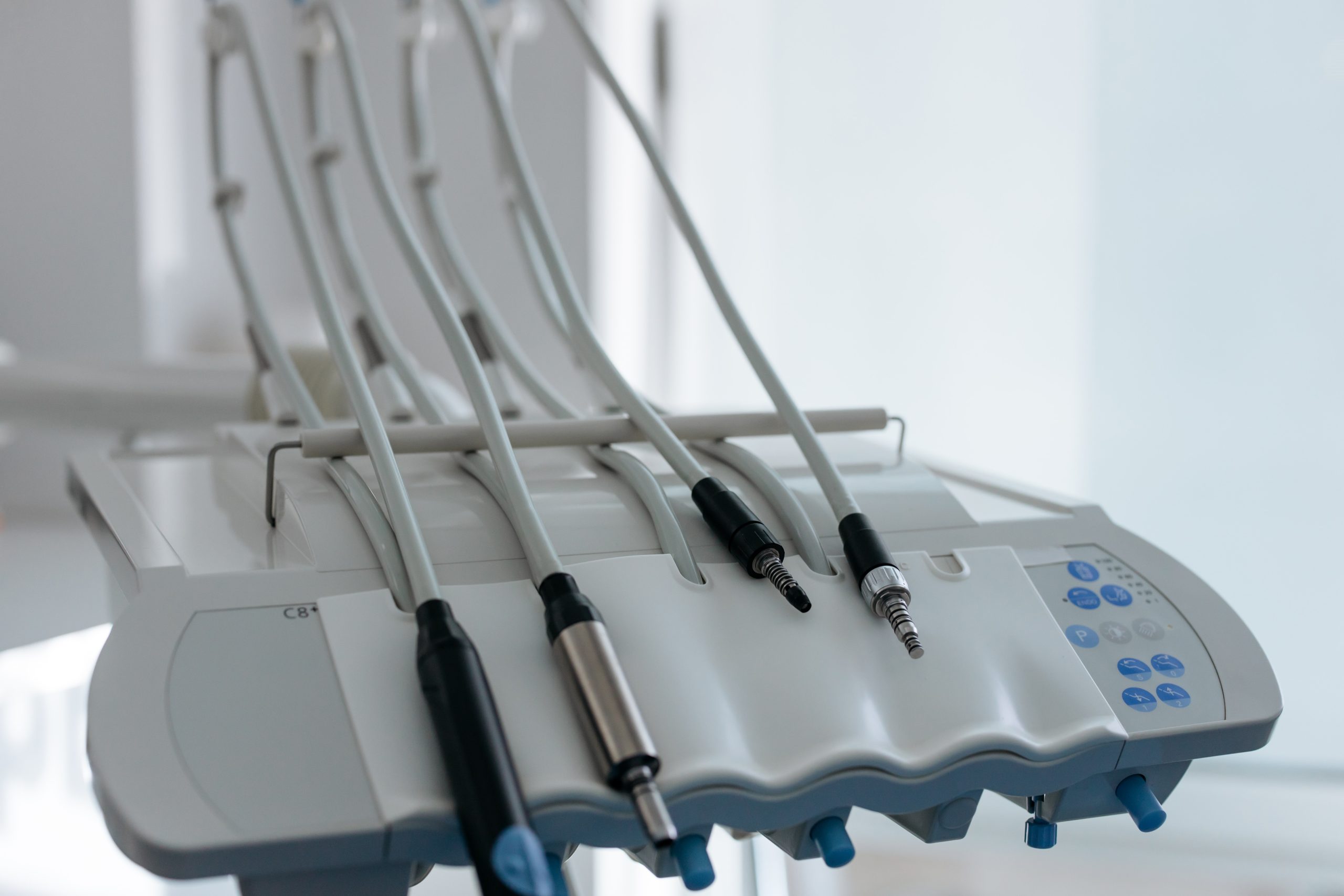 2023 Guide: Latest in Dental Equipment & Materials